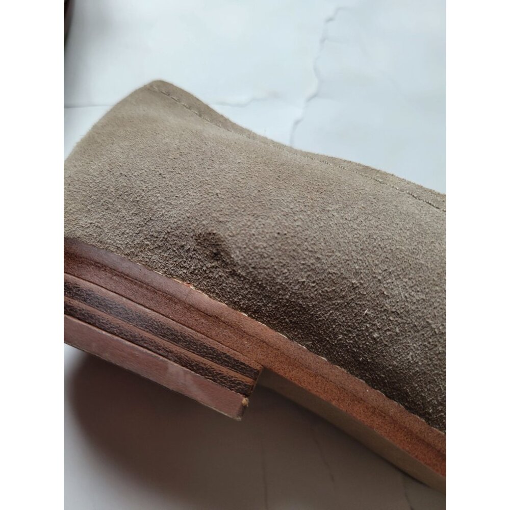 Franco Sarto Ladies Size 8M Harlow Beige Suede Classic Modern Office Wear - Picture 4 of 8
